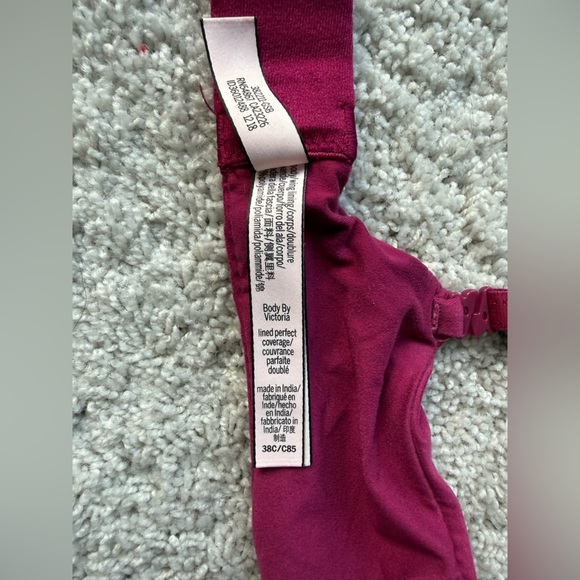 Victoria's Secret Perfect Shape Smooth Push-Up Bra - Picture 5 of 8